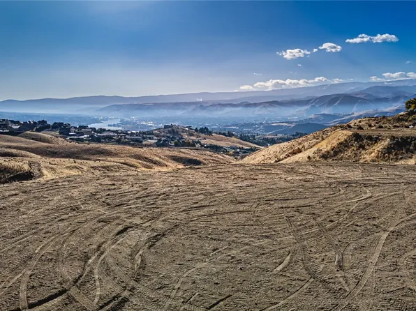 180 Sequoia Lane, Wenatchee, WA 98801