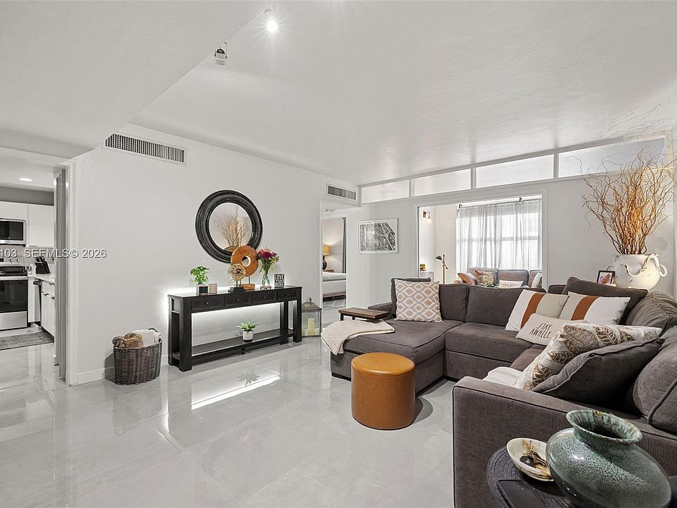 1st image of 5001 Collins Ave APT 1E