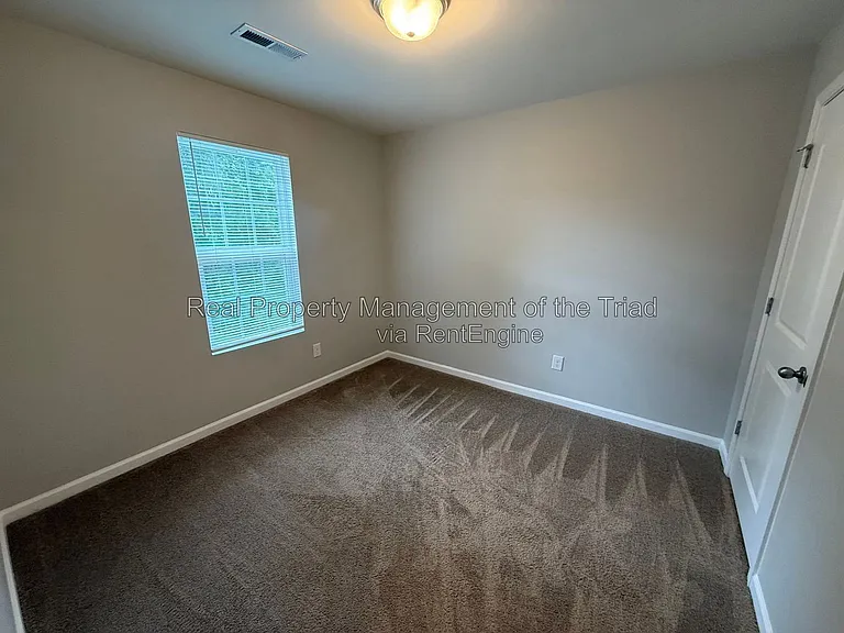 1207 Willard St — Photo 14