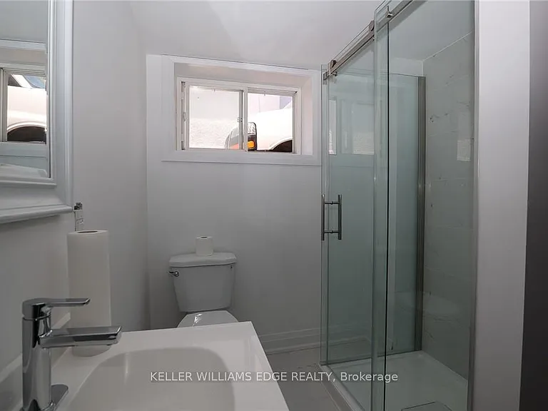525 Britannia Ave W #LL — Photo 8