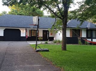 1829 127th Ln NW, Coon Rapids, MN 55448