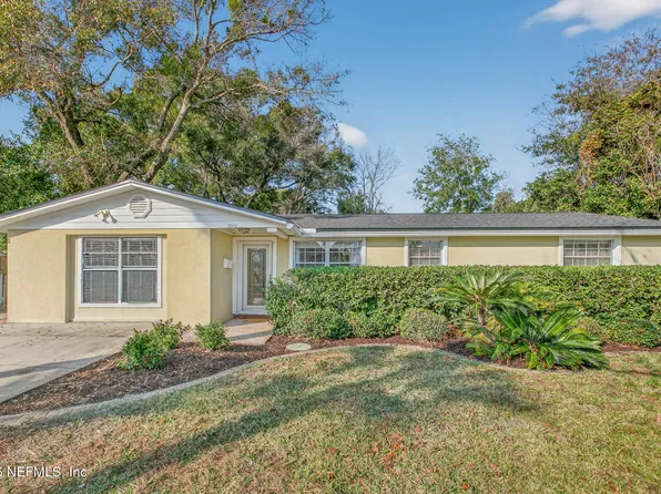 2002 OAK GROVE Circle, Jacksonville Beach, FL 32250