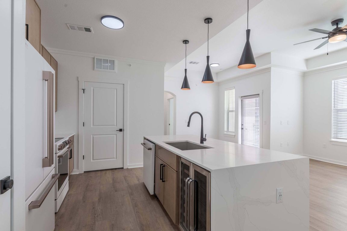 Five810 Southlands, Aurora, CO, Kitchen