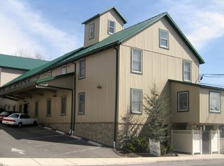 435 S Main St APT 201, Nazareth, PA 18064