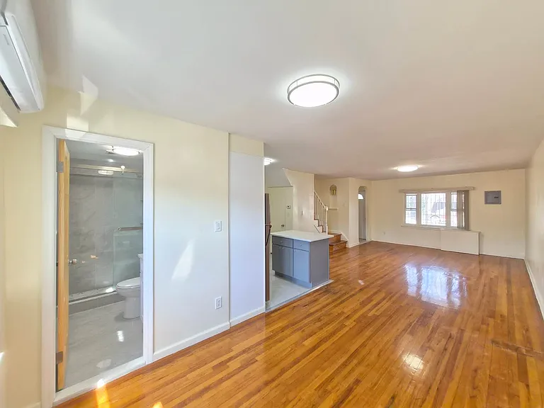 2152 Ford St — Photo 13