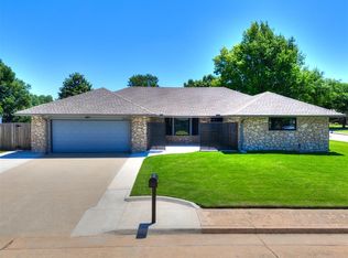2504 W Vail Ct, Yukon, OK 73099