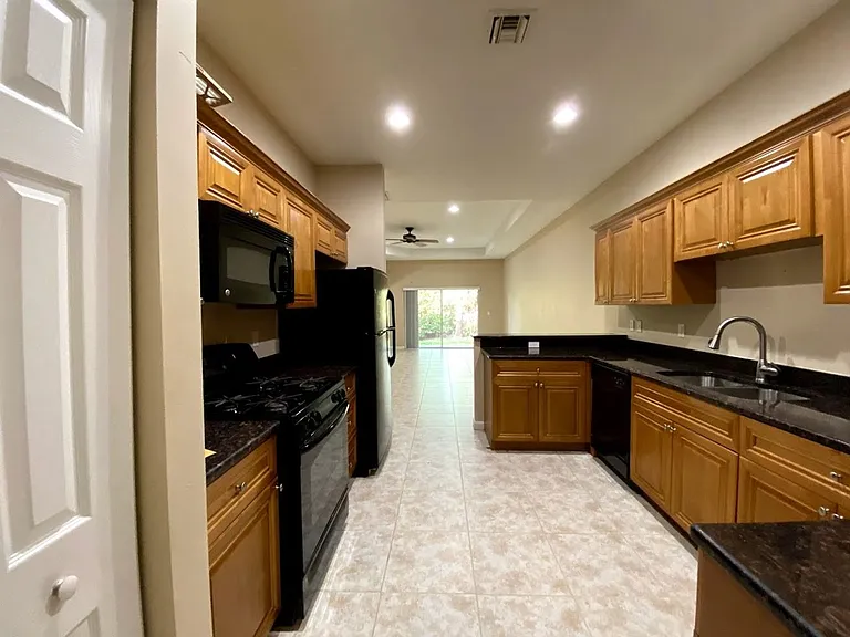 4329 Coquina Winds Way — Photo 5