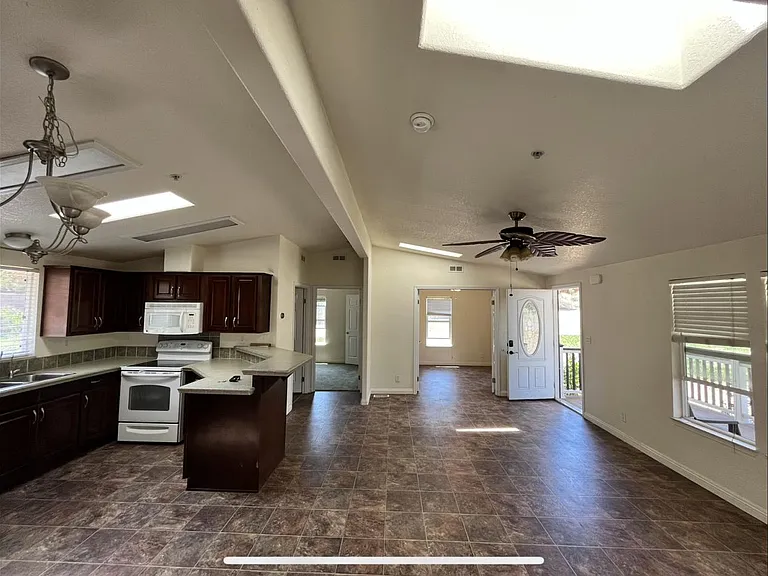 175 Walnut Hills Dr — Photo 6
