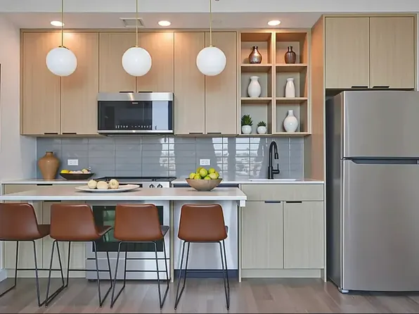 2455 3rd Avenue image 3 of 36