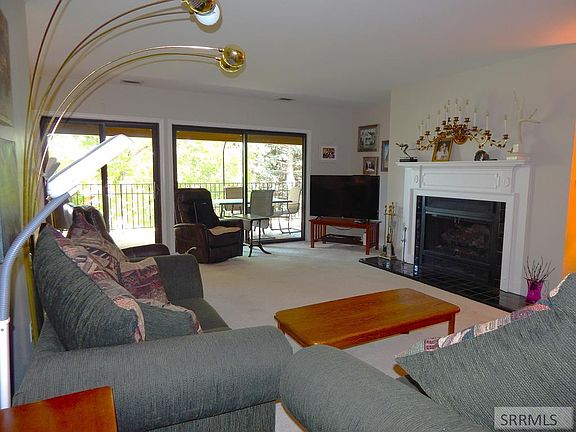 4th image of 463 Parkway Cir #463