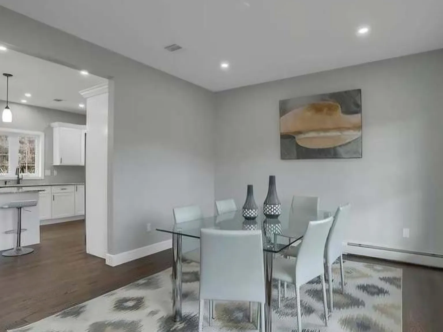 4 bed, 2406 sqft, $4,500 — Photo 3