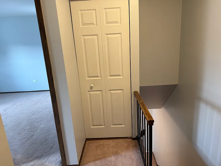 1070 Glouchester Hbr — Photo 9