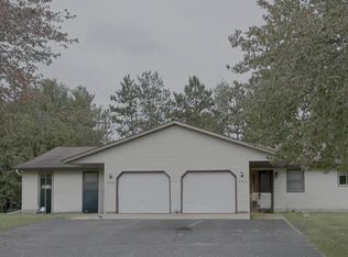 4500/4502 Pine Ridge Dr, Stevens Pt, WI 54481
