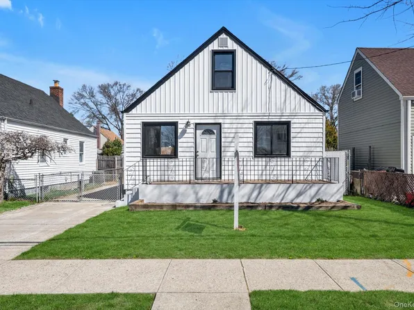 1568 Madison Street, Elmont, NY 11003