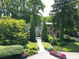 17 Linden Ln, Rumson, NJ 07760