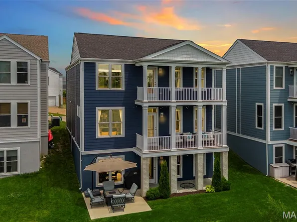 134 Suntan Way, Saint Charles, MO 63301