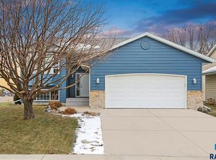 4917 S Dunlap Ct, Sioux Falls, SD 57106