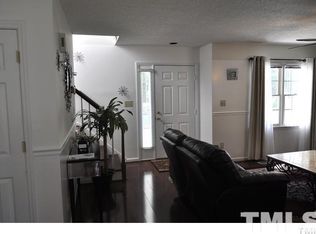 111 Gatepost Ln, Cary, NC 27513