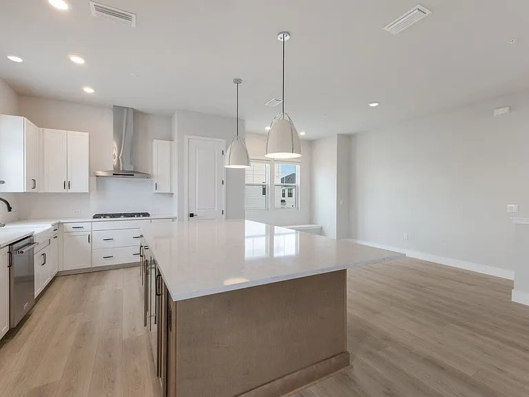 7420 Newham Ln — Photo 8