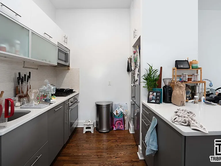 235 E 121st St #5A — Photo 2