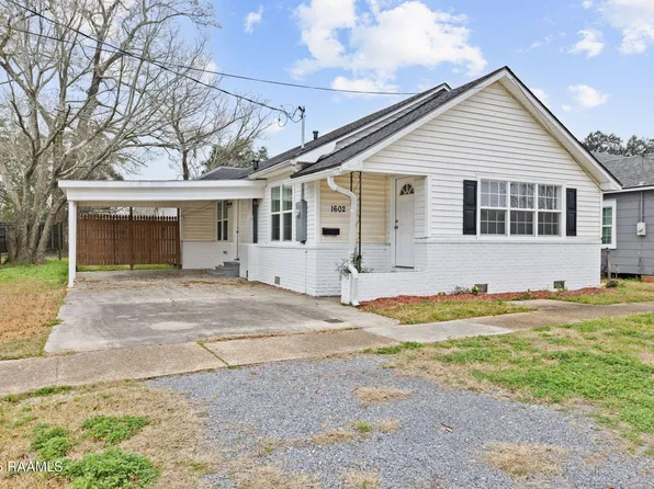 1602 Charity St, Abbeville, LA 70510