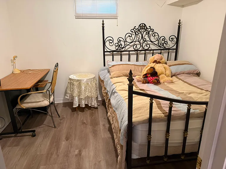 238 Bernard Ave #1B — Photo 3