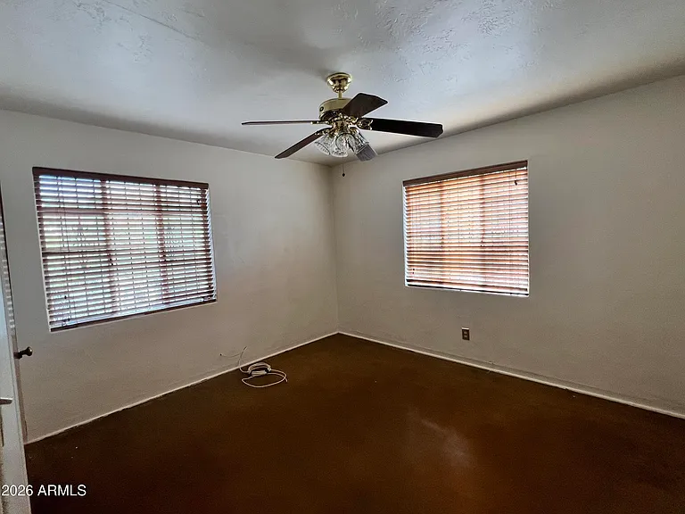 117 N Sawtelle Ave — Photo 34