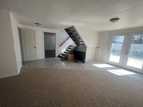 5th image of 1522 E 9th Street
