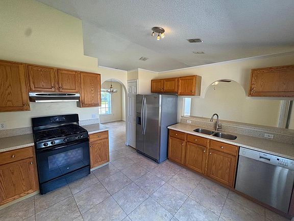 5th image of 2034 Blue Ridge Avenue