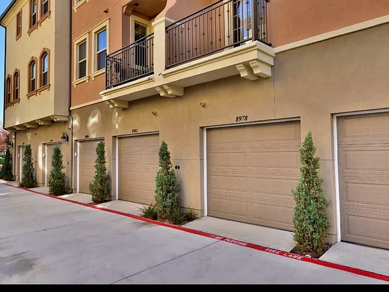 8978 Butternut Ln — Photo 16