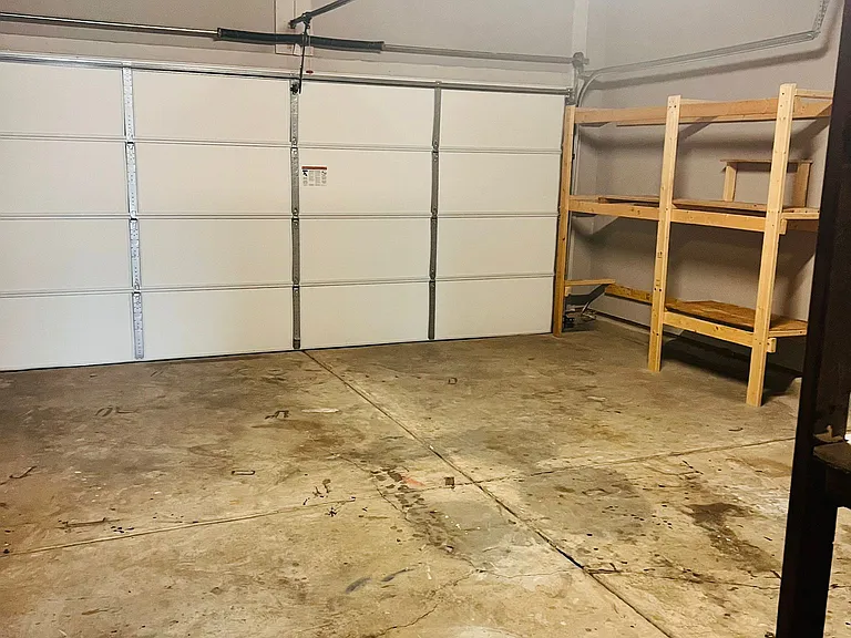 105 Charing Pl — Photo 30