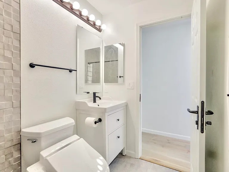 1654 Wyndham Dr — Photo 26