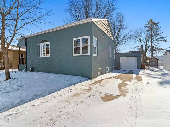 2735 11th St, Two Rivers, WI 54241