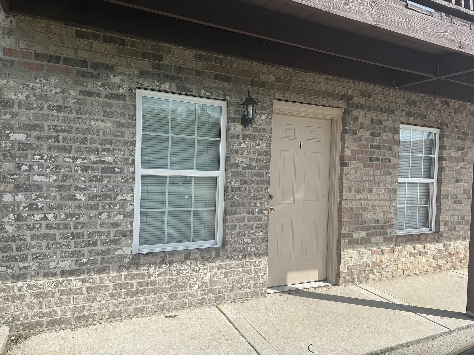 1 bed, 550 sqft, $850 — Photo 1