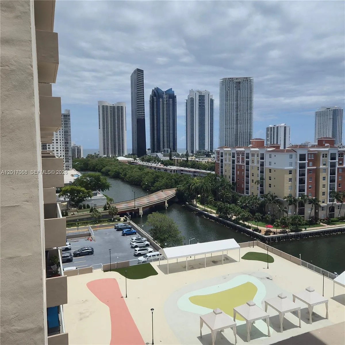 Photo 2 of 6 - 250 174th St #1020 - Sunny Isles Beach, FL Building Photo - 250 174th St #1020