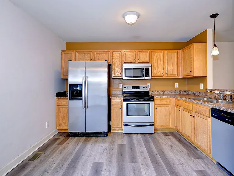 3108 Taylor Ave — Photo 21