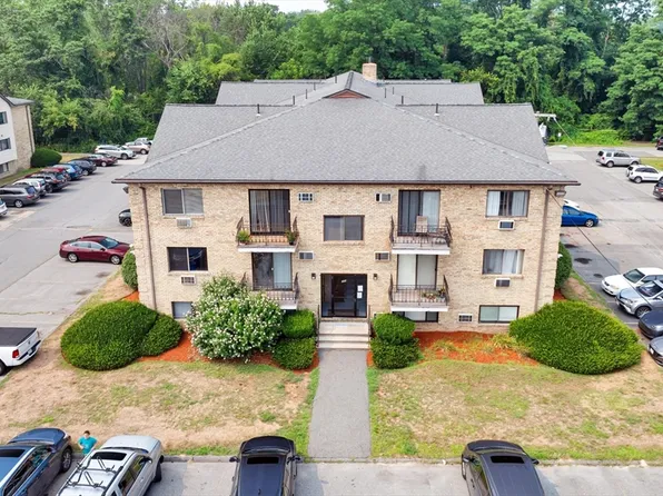 309 Pawtucket Blvd Unit 21, Lowell, MA 01854