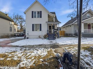 1128 Gillett St, Port Huron, MI 48060