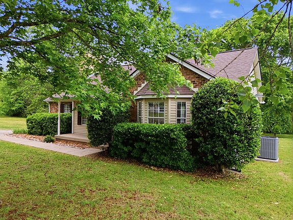 3rd image of 1019 Willowbank Dr