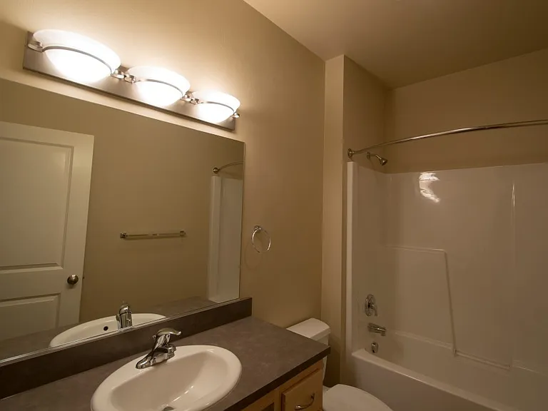 648 E 17th Ave #1-20 — Photo 42