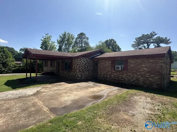 1903 Priscilla Ln NW, Huntsville, AL 35806