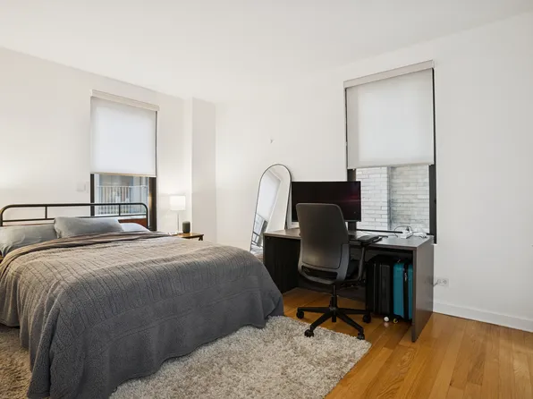 56 Pine Street image 5 of 12