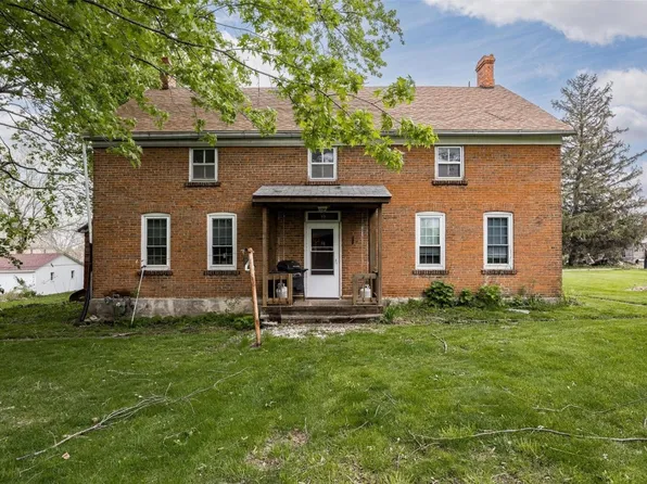 408 R St, South Amana, IA 52334