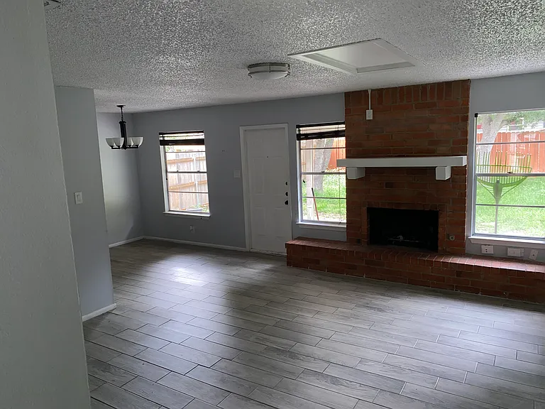 9455 Valley Dale St — Photo 23