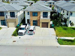 1132 NW 1st St, Florida City, FL 33034