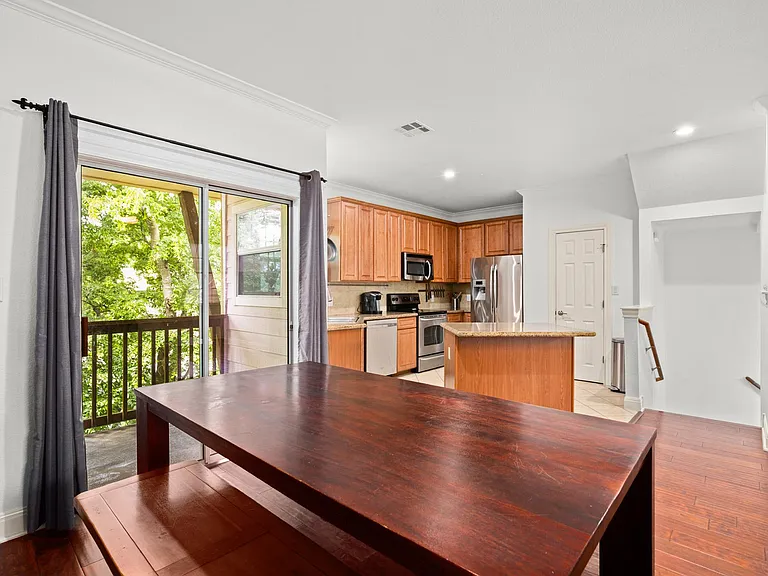 1402 Parker Ln #4 — Photo 12