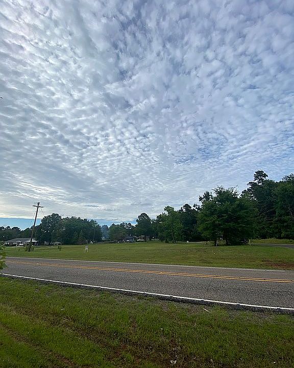 2nd image of Deanna Rd