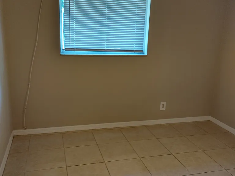 25 Crescent Lake Dr — Photo 7
