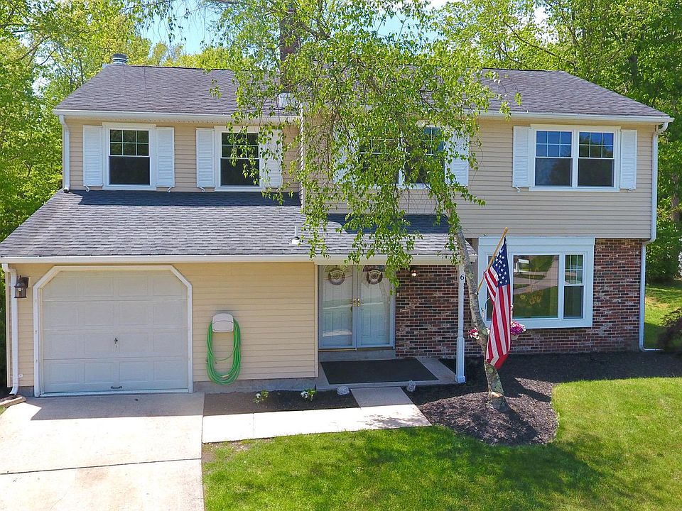 1st image of 6 Kendall Ct