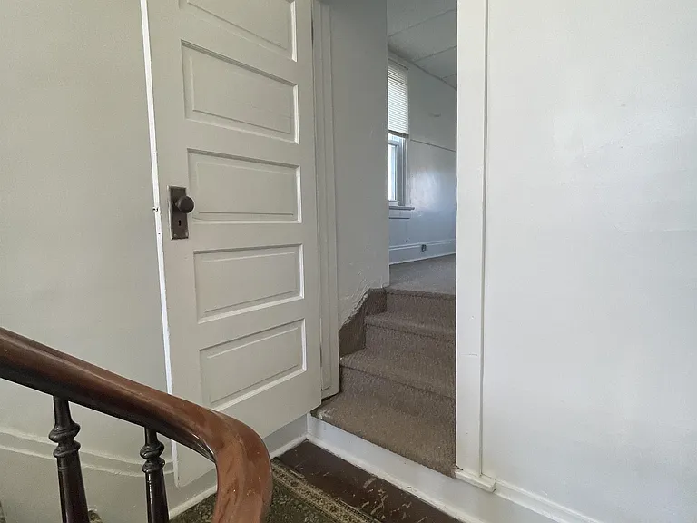 429 Oakland Ave #2 — Photo 3